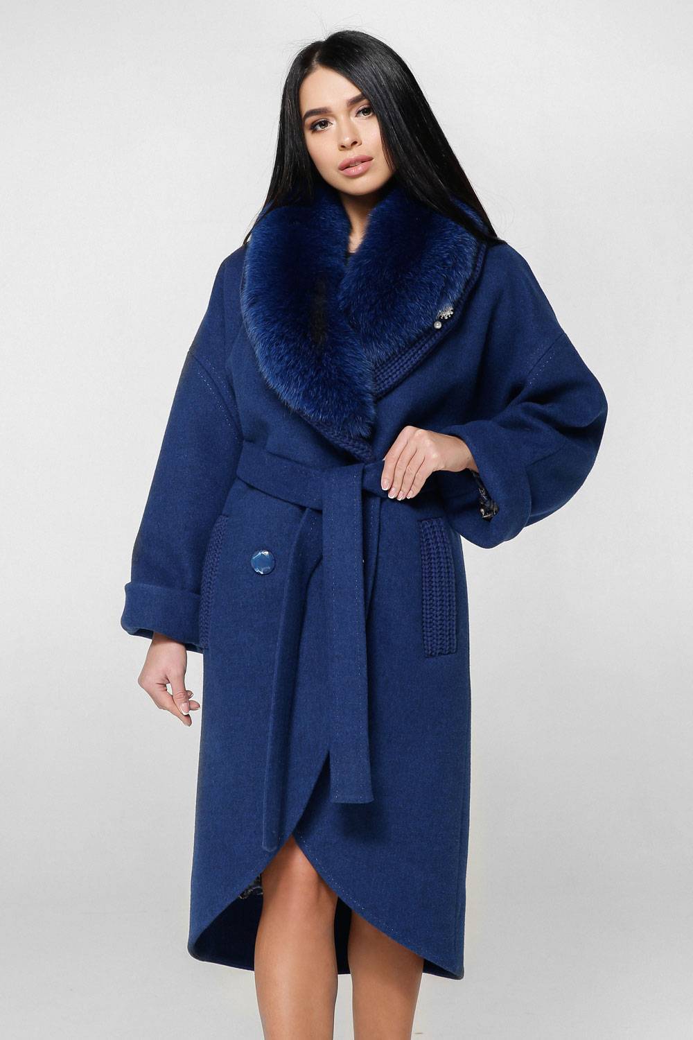 Какое выбрать комфортное зимнее пальто - яркие модели